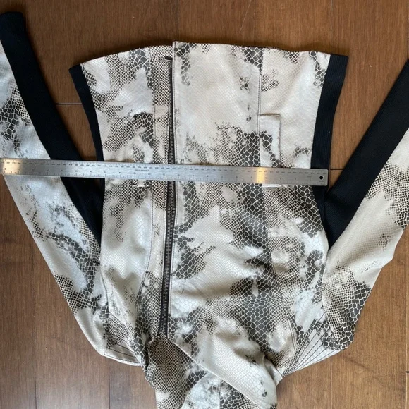 Python Snake Print Jacket Blazer - Picture 3 of 15